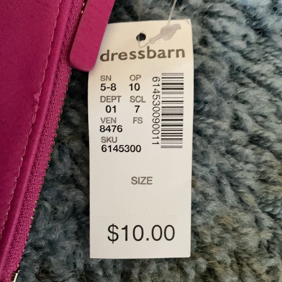 NEW DRESS BARN SMALL CLUTCH - Picture 2 of 6